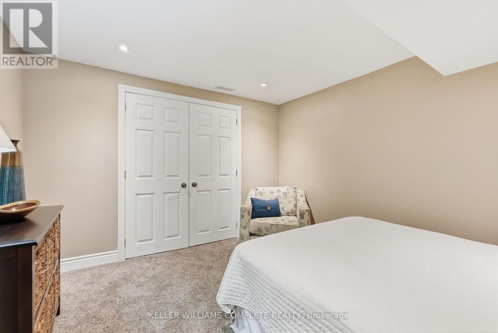359 Sunnymeade Drive, Hamilton, Ontario  L9G 4L2 - Photo 40 - X13793880