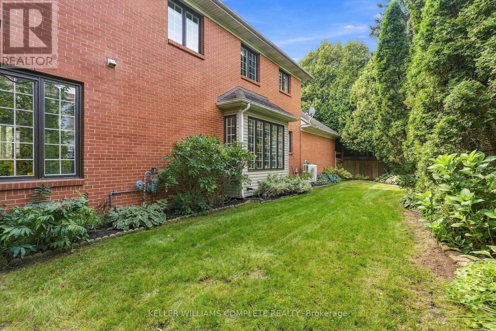 359 Sunnymeade Drive, Hamilton, Ontario  L9G 4L2 - Photo 48 - X13793880
