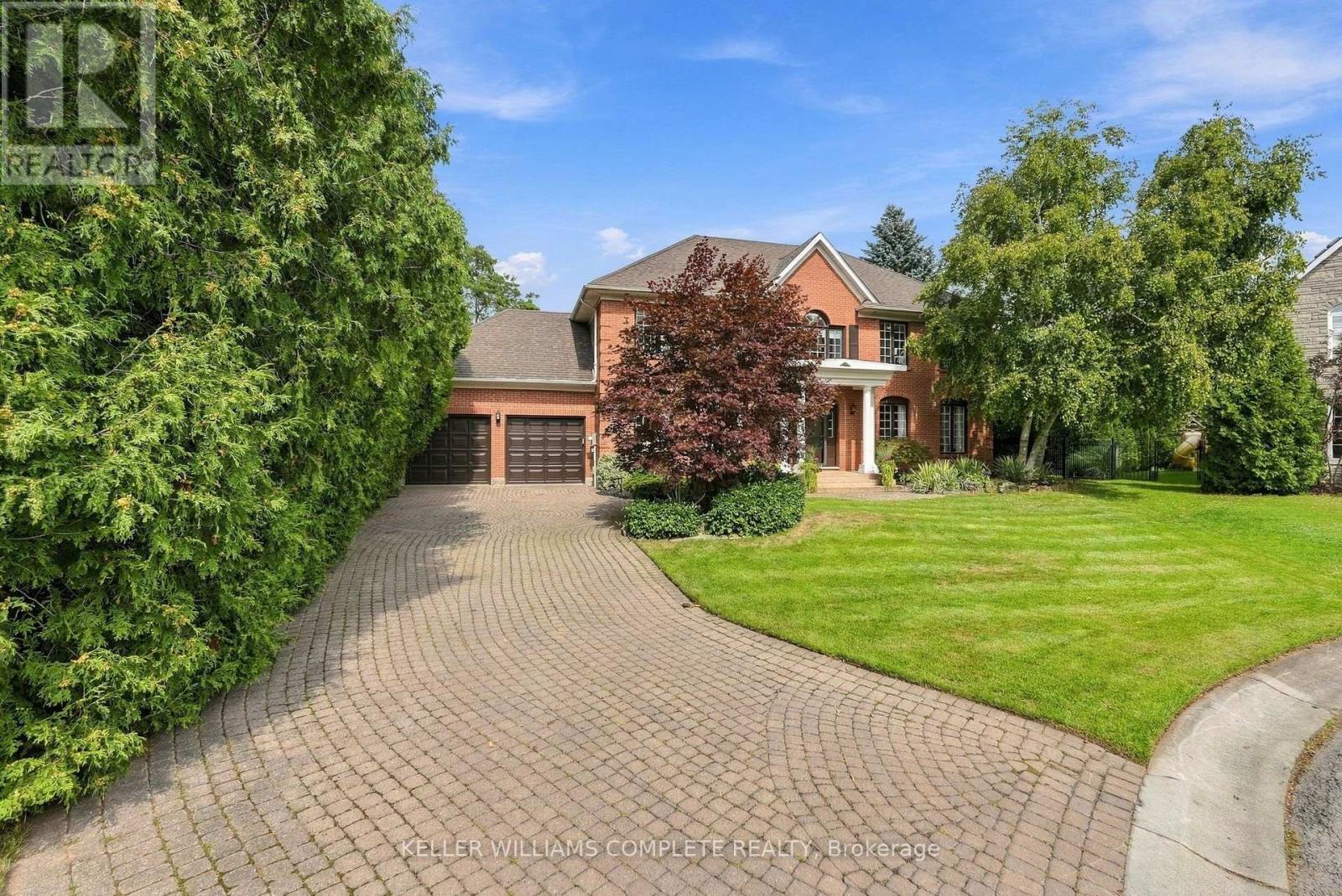 359 Sunnymeade Drive, Hamilton, Ontario  L9G 4L2 - Photo 5 - X13793880