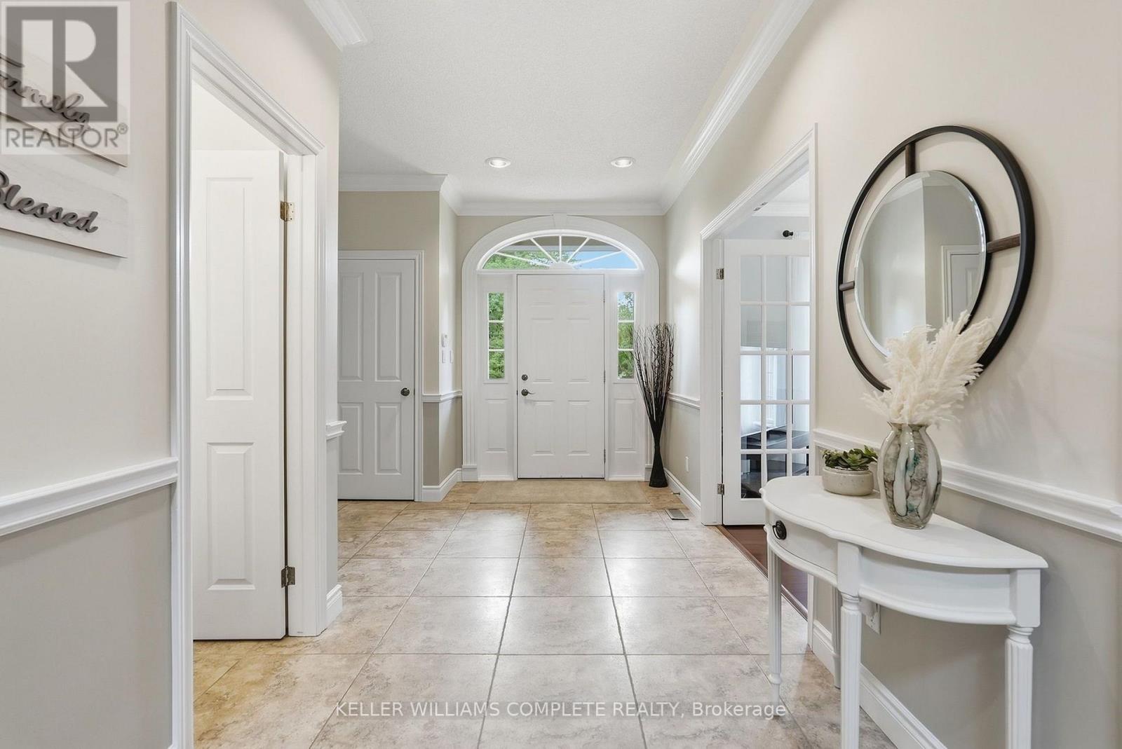 359 Sunnymeade Drive, Hamilton, Ontario  L9G 4L2 - Photo 8 - X13793880