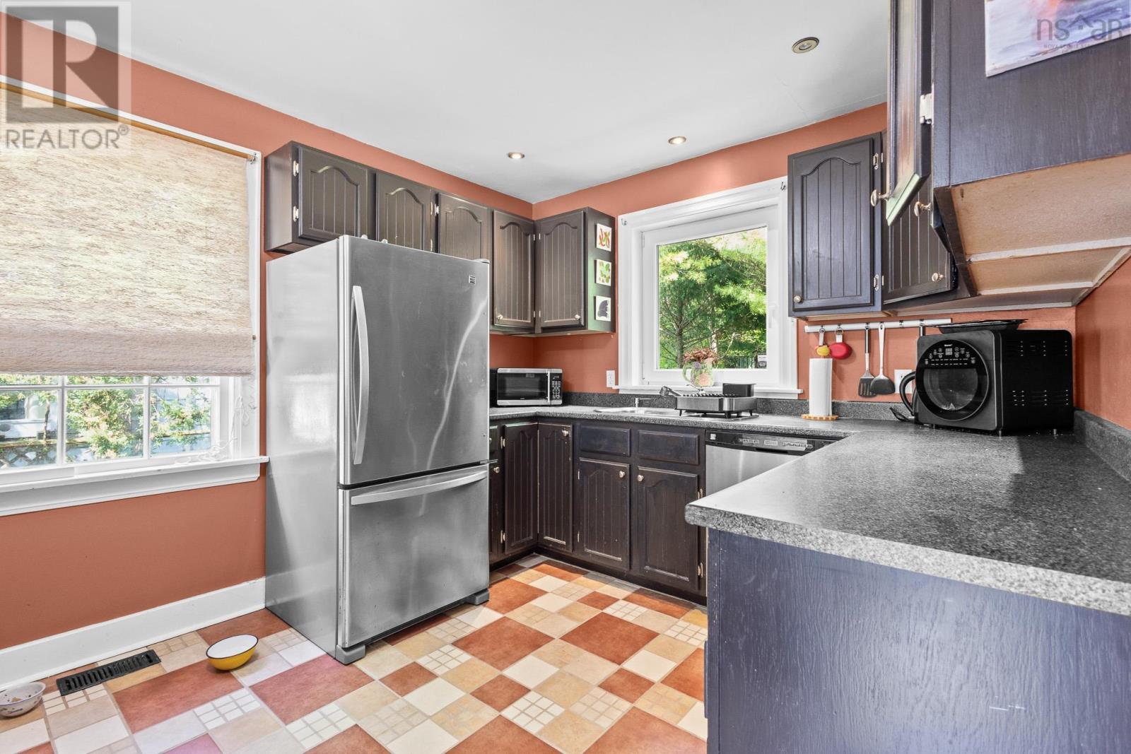 11 Dunolly Street, Dartmouth, Nova Scotia  B2Y 2Z6 - Photo 9 - 202623478