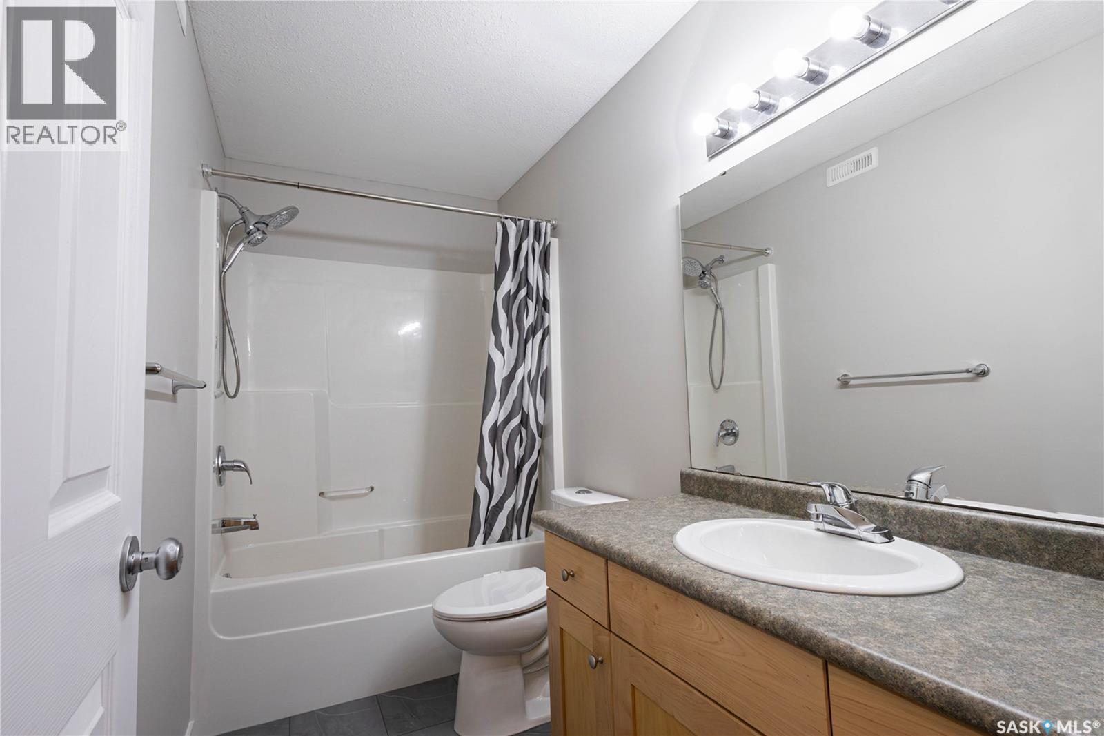 13 2801 Windsor Park Road, Regina, Saskatchewan  S4V 0M9 - Photo 21 - SK047987