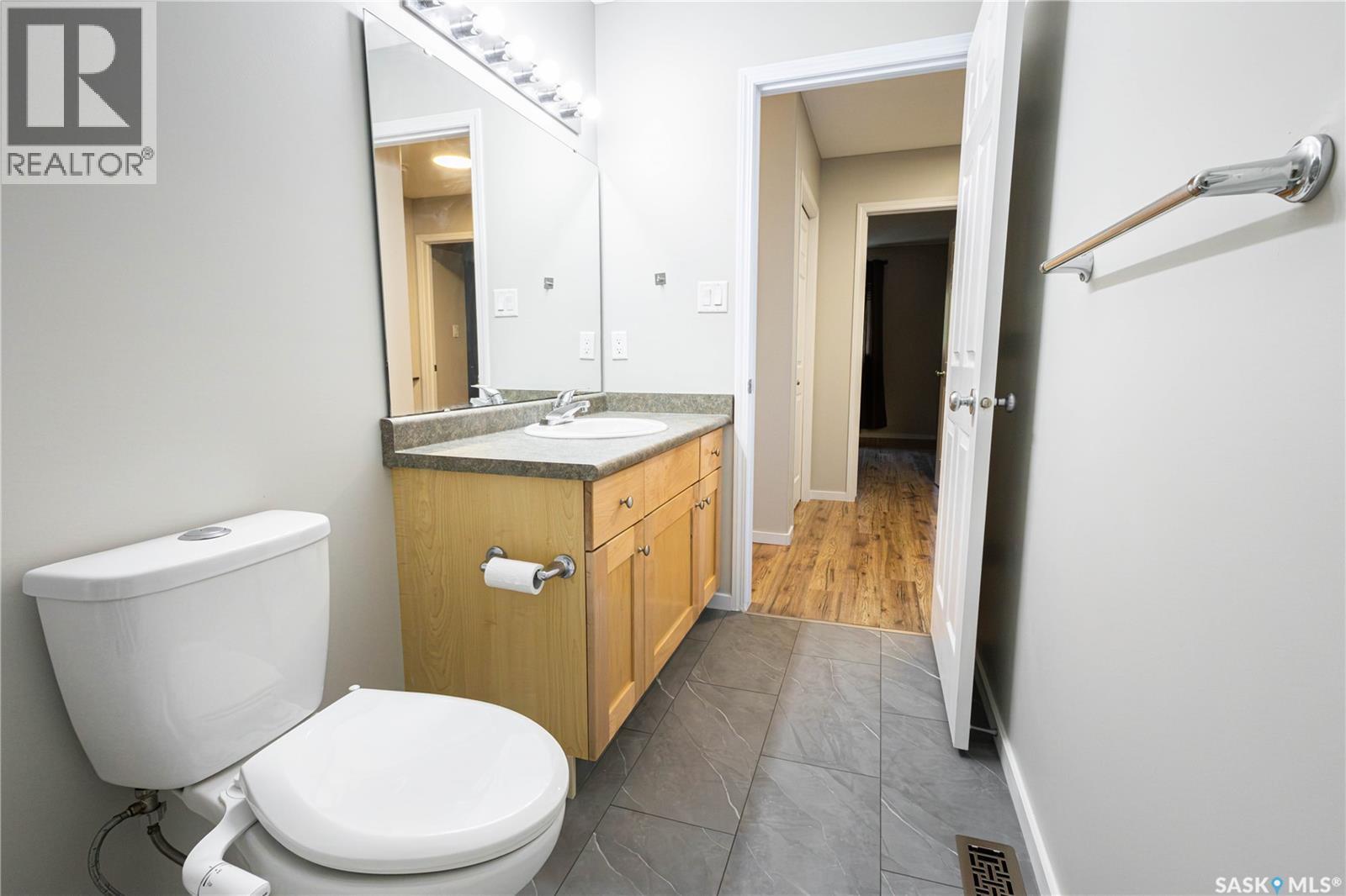 13 2801 Windsor Park Road, Regina, Saskatchewan  S4V 0M9 - Photo 20 - SK047987