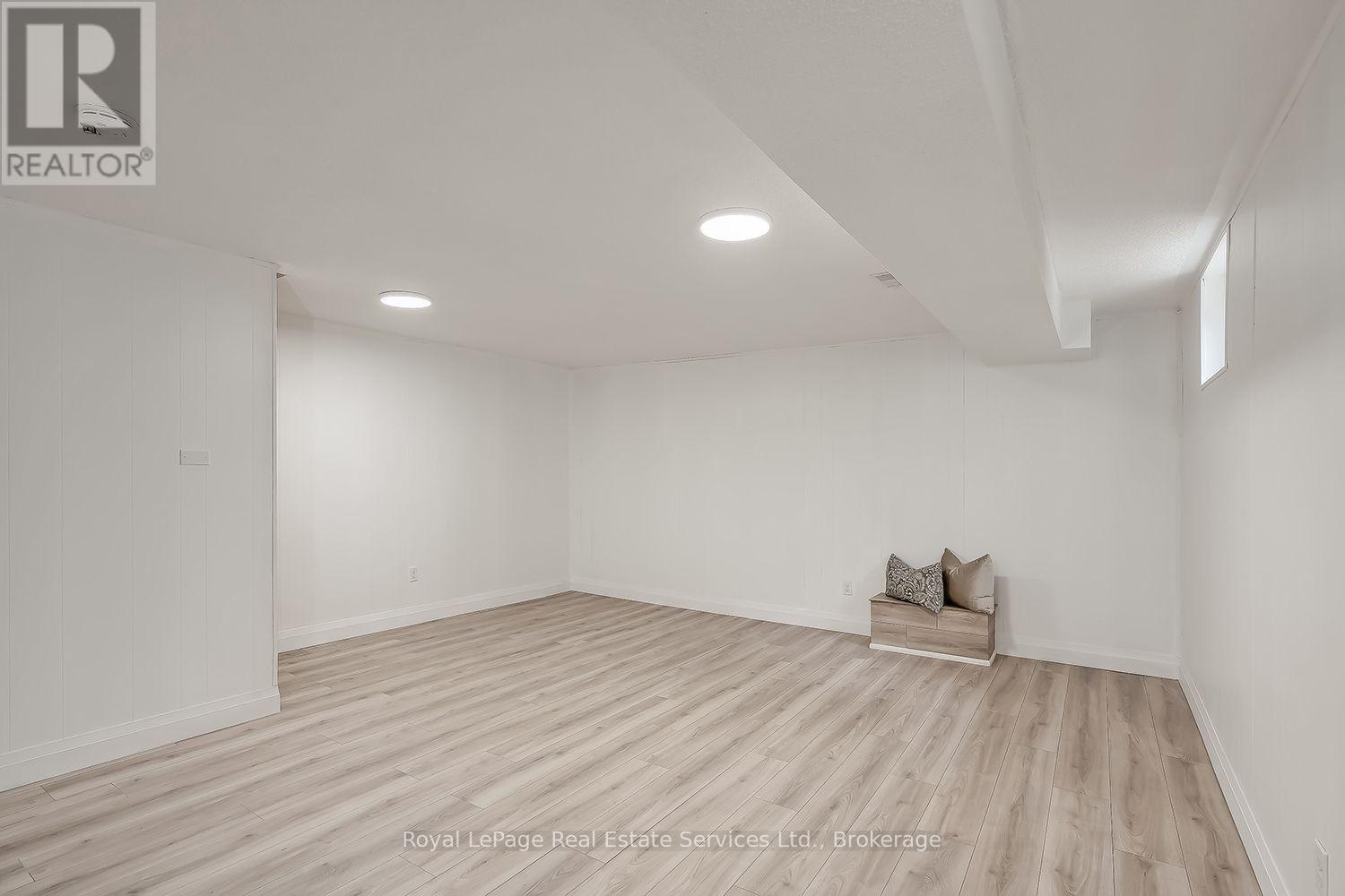 2403 Delkus Crescent, Mississauga, Ontario  L5A 1K8 - Photo 25 - W13793308