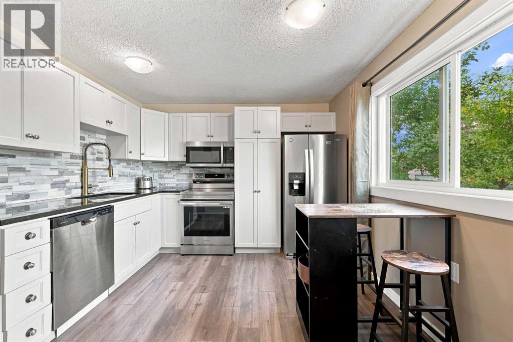 27 Erin Grove Close Se, Calgary, Alberta  T2B 2T4 - Photo 10 - A2343105