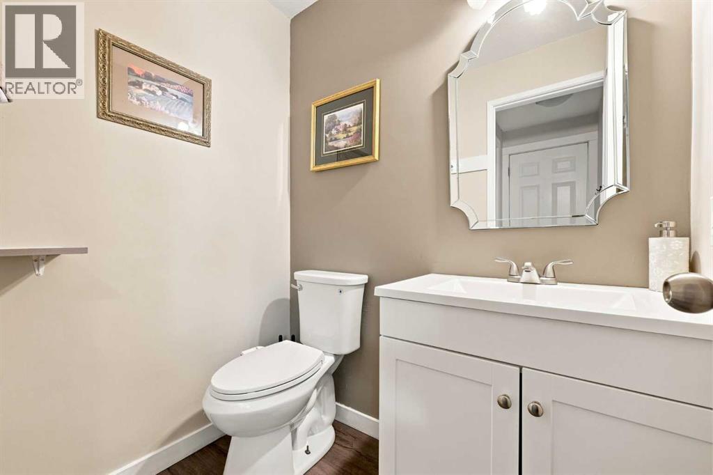 27 Erin Grove Close Se, Calgary, Alberta  T2B 2T4 - Photo 15 - A2343105