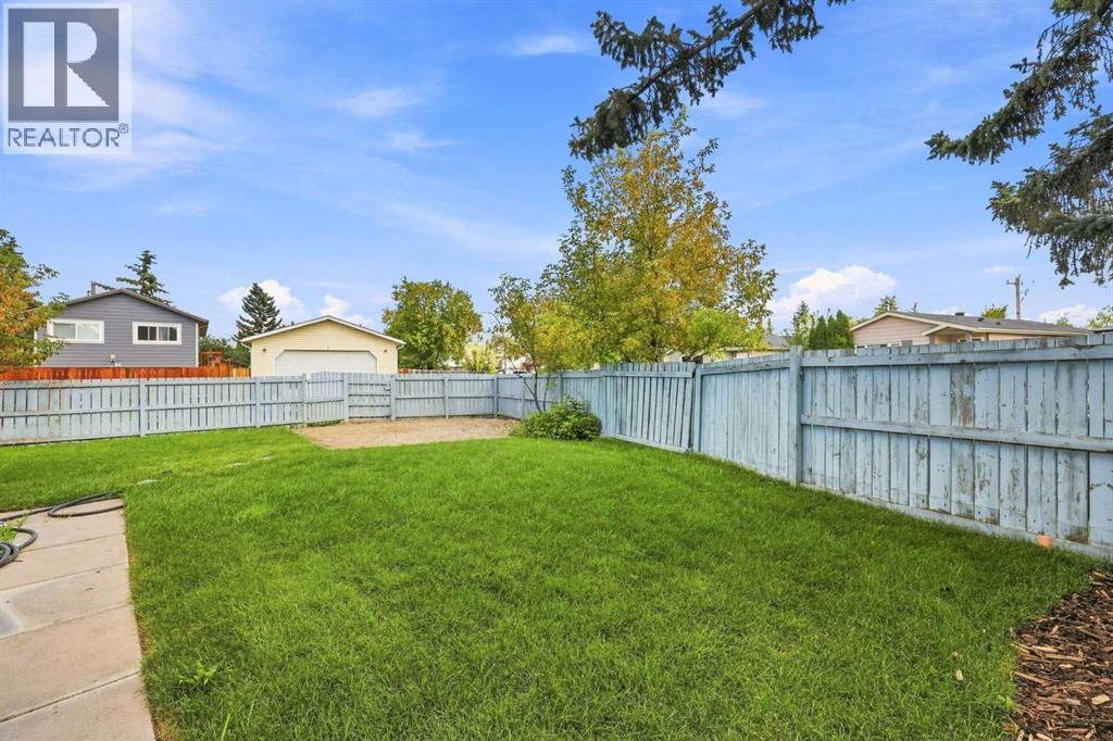 27 Erin Grove Close Se, Calgary, Alberta  T2B 2T4 - Photo 39 - A2343105