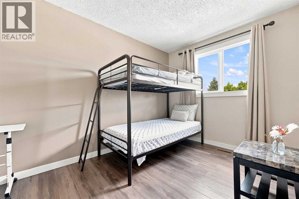 27 Erin Grove Close Se, Calgary, Alberta  T2B 2T4 - Photo 24 - A2343105