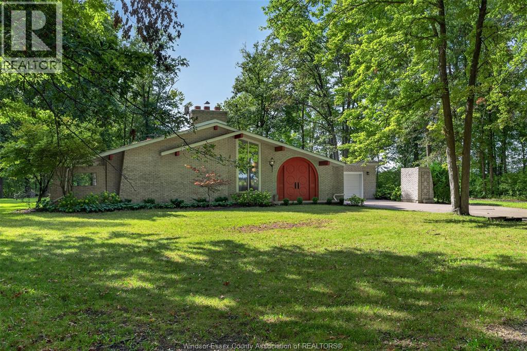 8030 COUNTY RD 15, Essex, Ontario