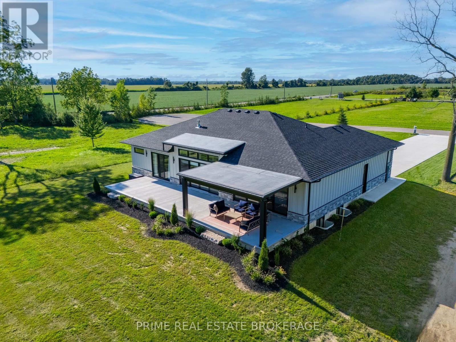 9 Black Walnut Drive, Norfolk, Ontario  N0E 1P0 - Photo 43 - X13793986
