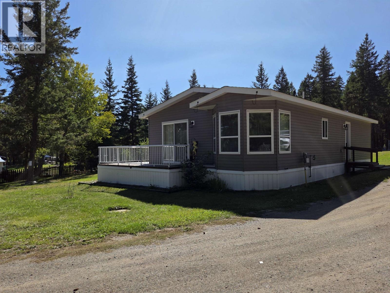 2071 Mcpherson Wynd, Williams Lake, British Columbia  V2G 4V7 - Photo 2 - R3166334