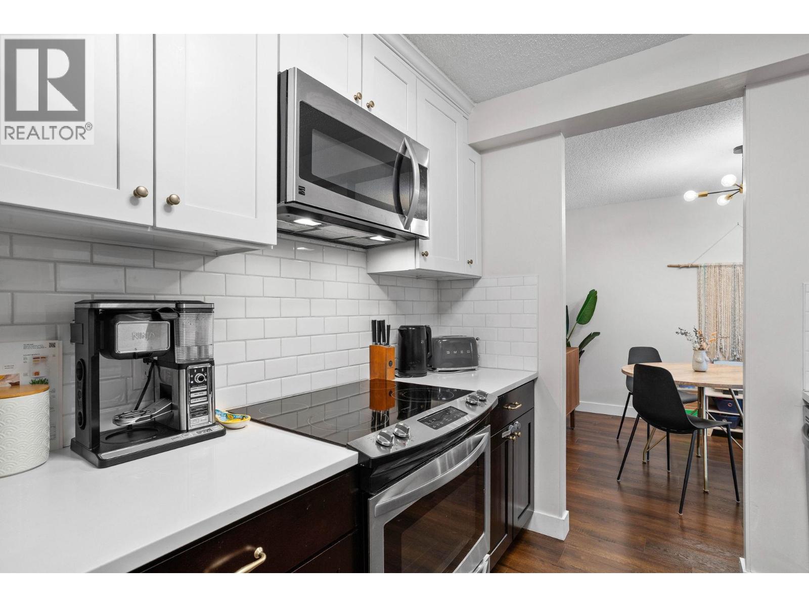 906 2020 Bellwood Avenue, Burnaby, British Columbia  V5B 4P8 - Photo 11 - R3164889