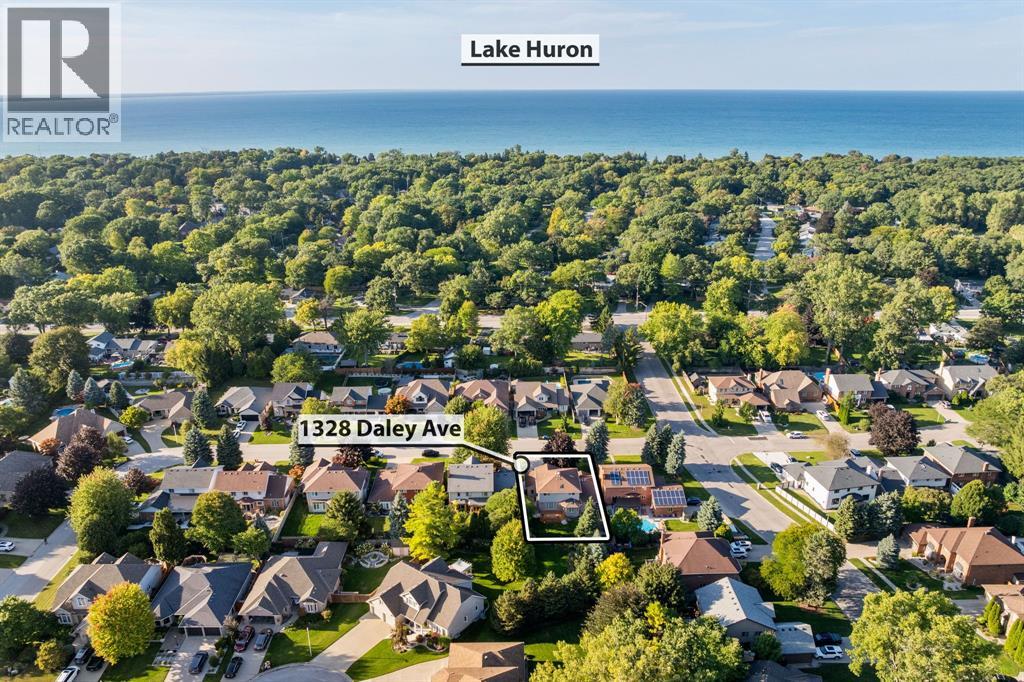 1328 Daley Avenue, Sarnia, Ontario  N7S 5X5 - Photo 31 - 26022840