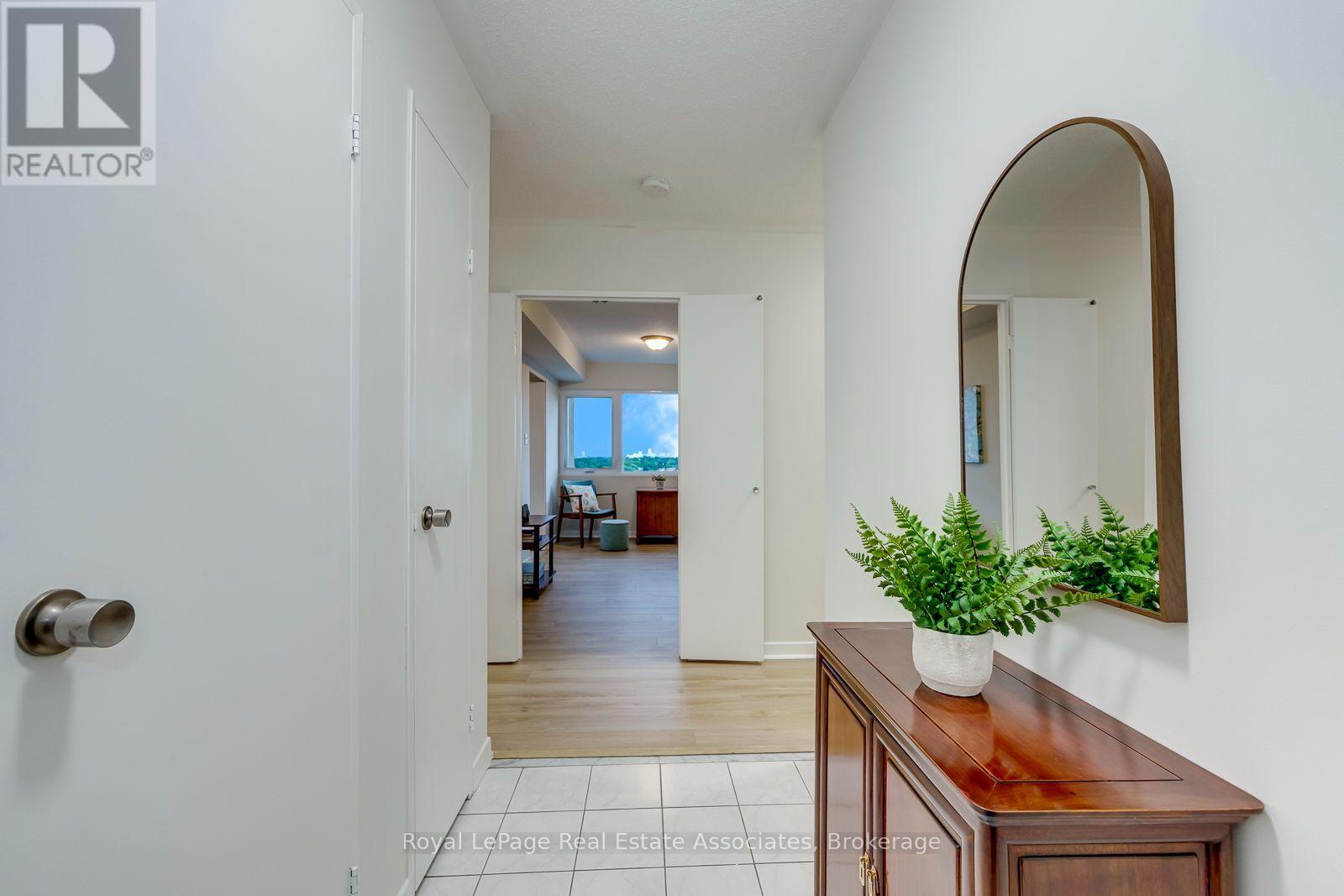 1202 - 1580 Mississauga Valley Boulevard, Mississauga, Ontario  L5A 3T8 - Photo 6 - W13745182