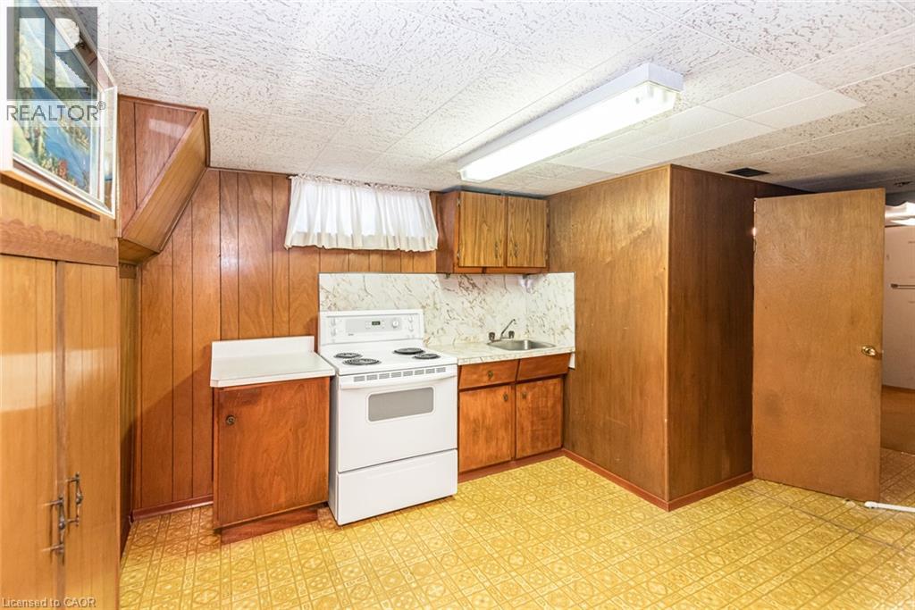 30 Goldfinch Road, Hamilton, Ontario  L9A 3W7 - Photo 27 - 40864038