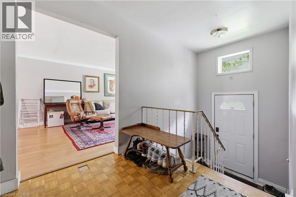 122 Greenbrier Drive, Waterloo, Ontario  N2L 4B5 - Photo 5 - 40863304