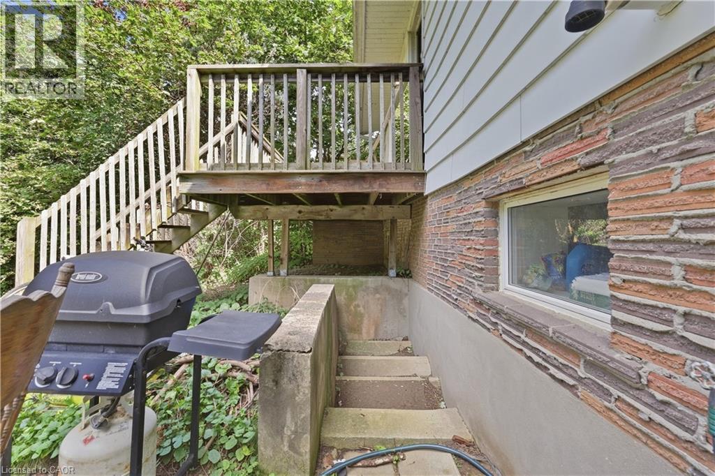 122 Greenbrier Drive, Waterloo, Ontario  N2L 4B5 - Photo 30 - 40863267