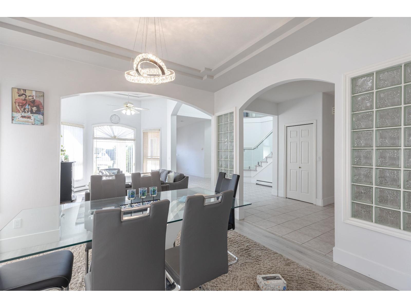 8298 151a Street, Surrey, British Columbia  V3S 8R1 - Photo 4 - R3165707