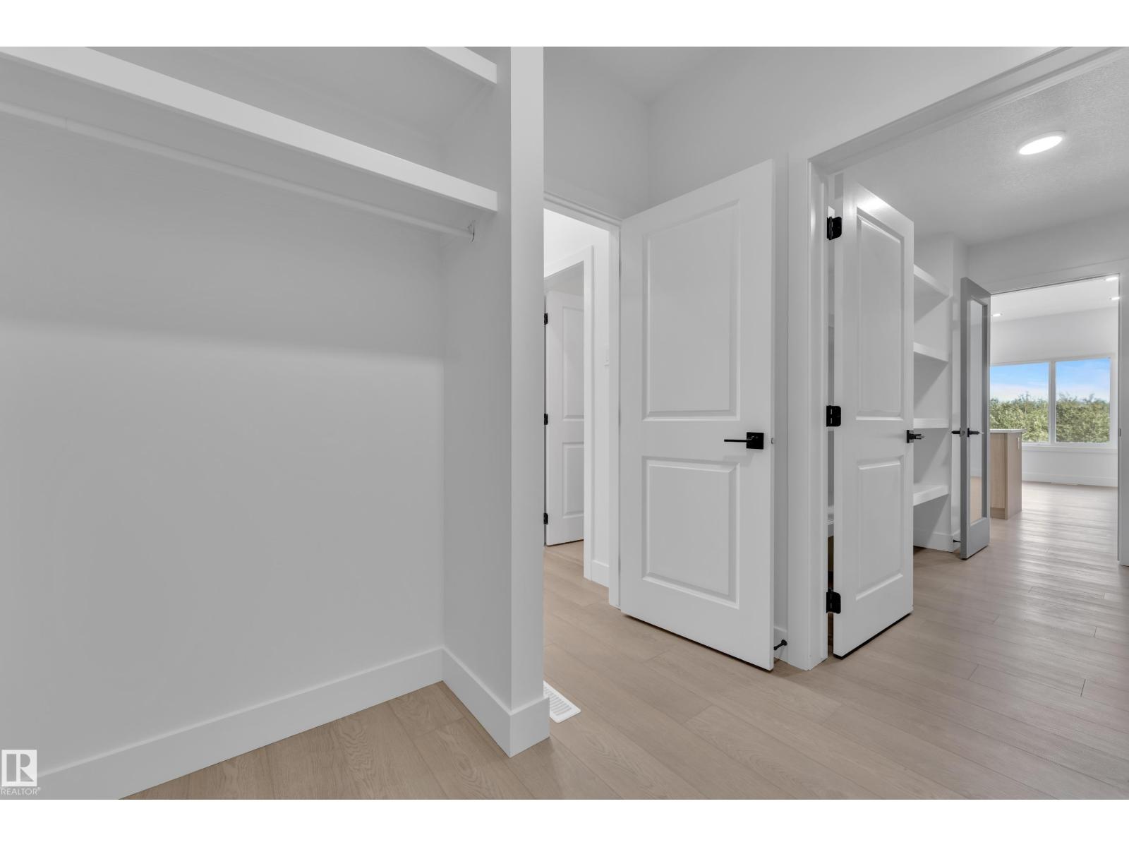 Unknown Address, ,    - Photo 19 - E4508991