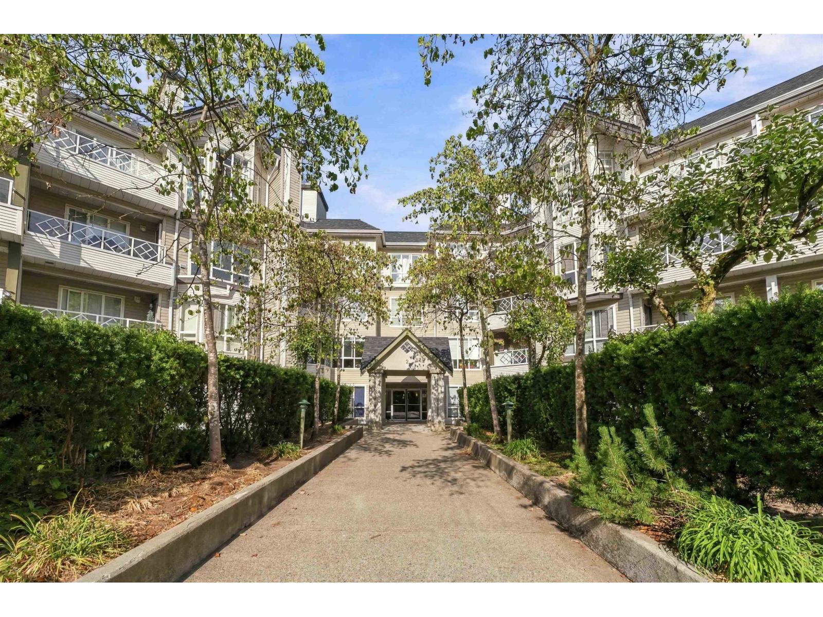 314 9979 140 Street, Surrey, British Columbia  V3T 5W2 - Photo 4 - R3164999