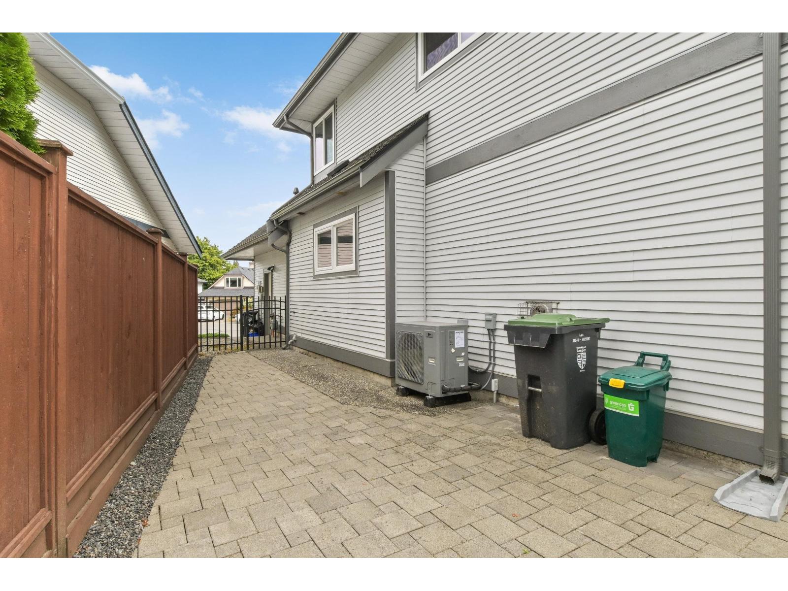 8415 214 Street, Langley, British Columbia  V1M 2J2 - Photo 34 - R3165502