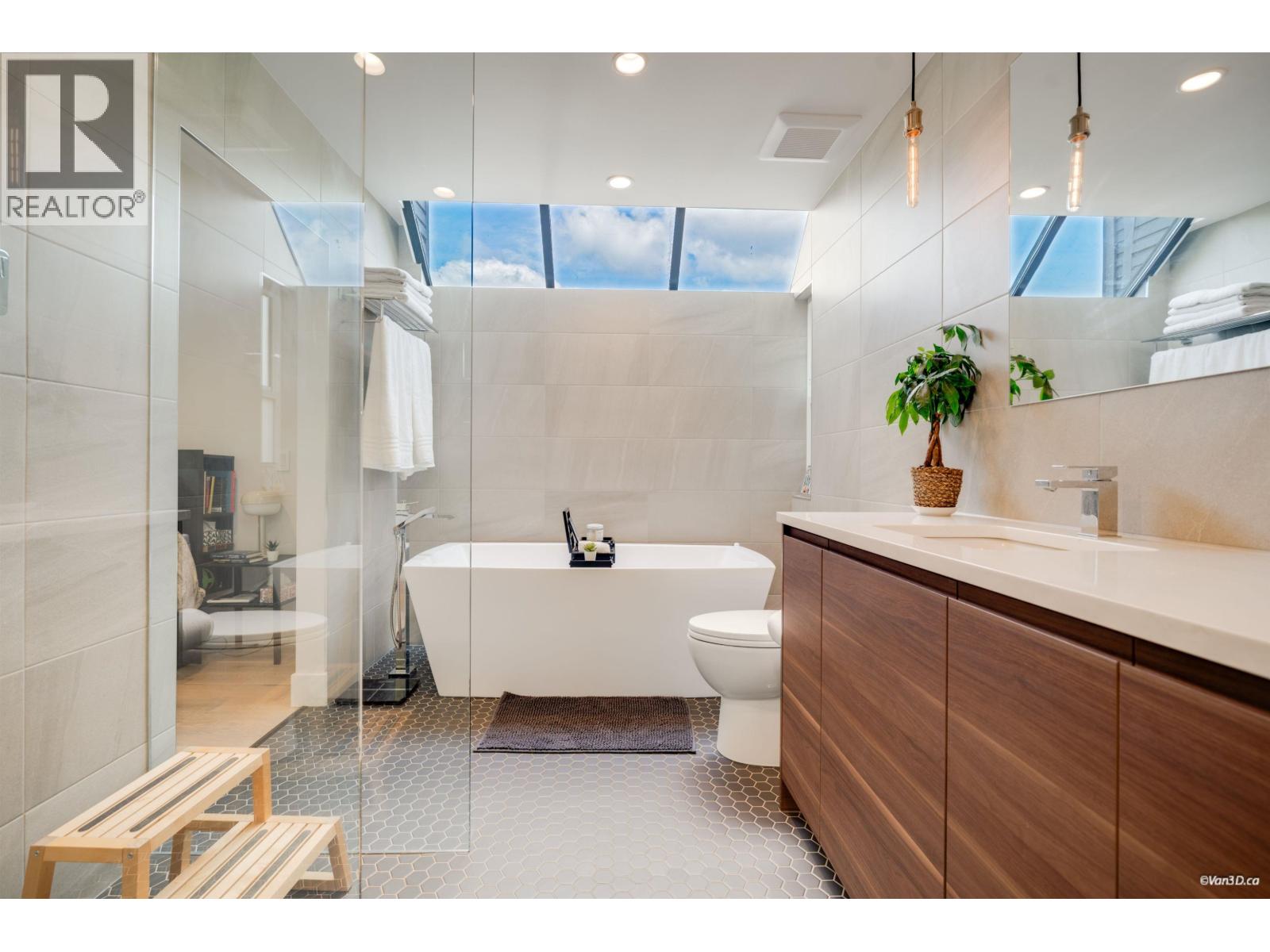 2022 Chesterfield Avenue, North Vancouver, British Columbia  V7M 2P6 - Photo 23 - R3166427