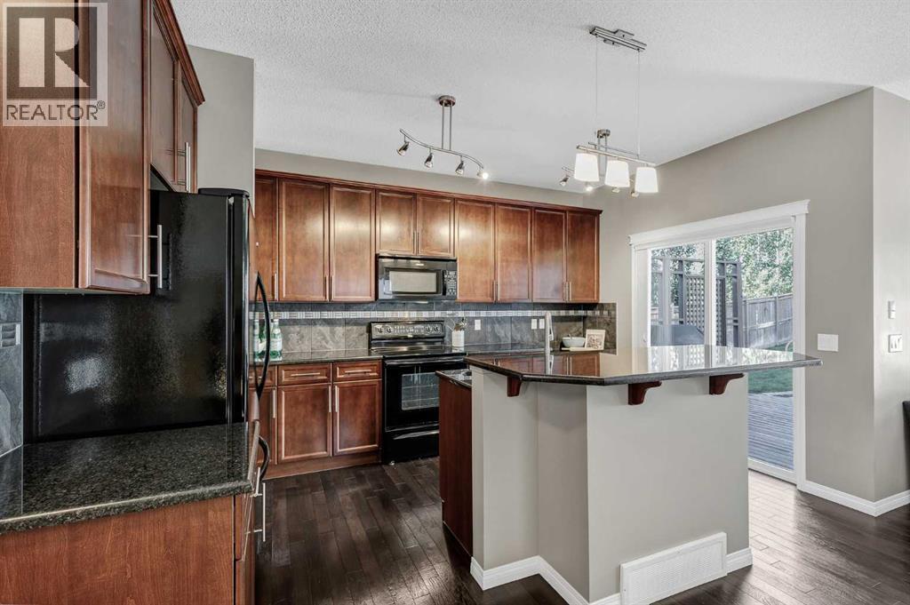 62 Panamount Plaza NW photo 8