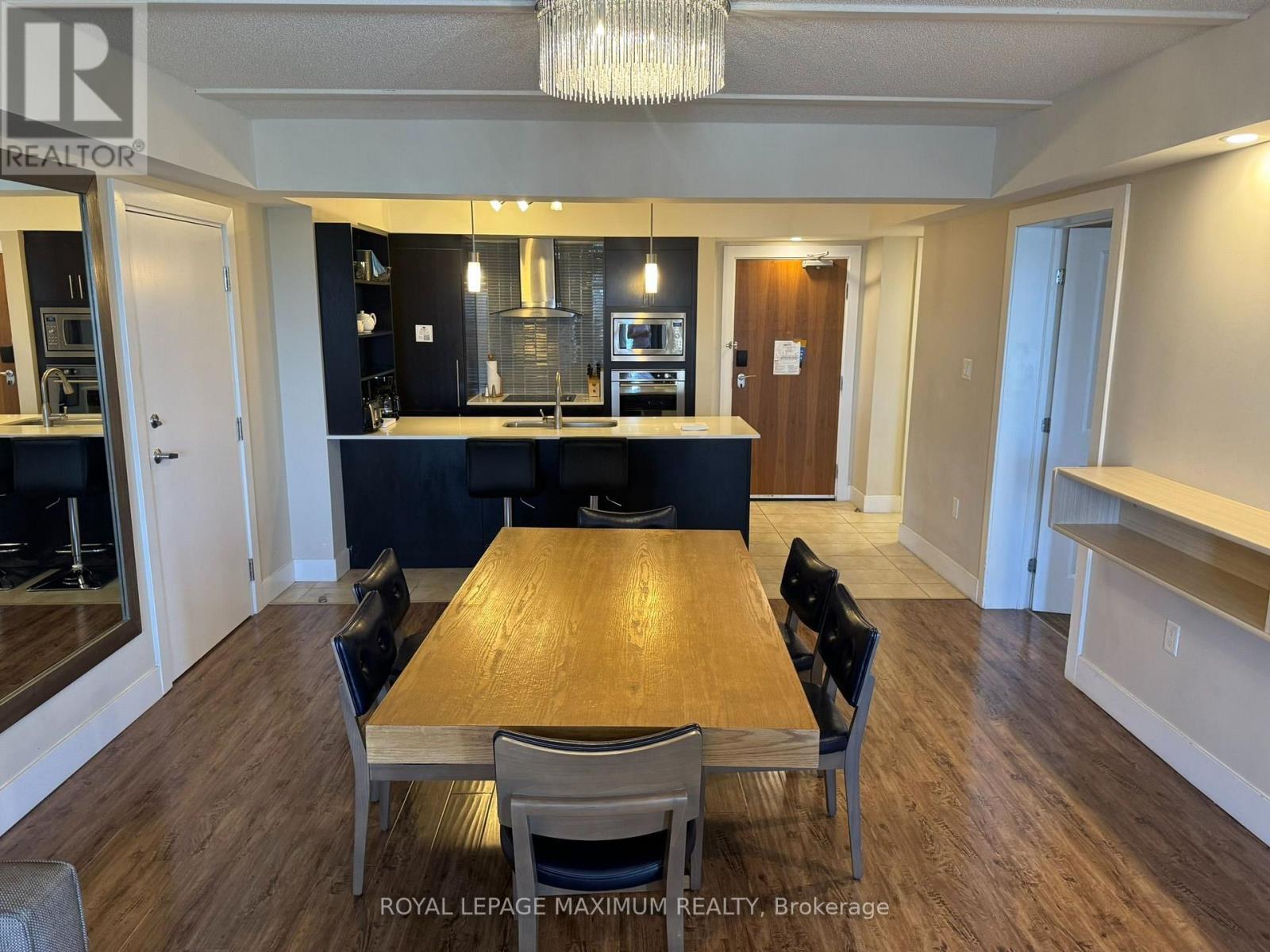 6112/6114 - 9 Harbour Street, Collingwood, Ontario  L9Y 5B5 - Photo 2 - S13794028