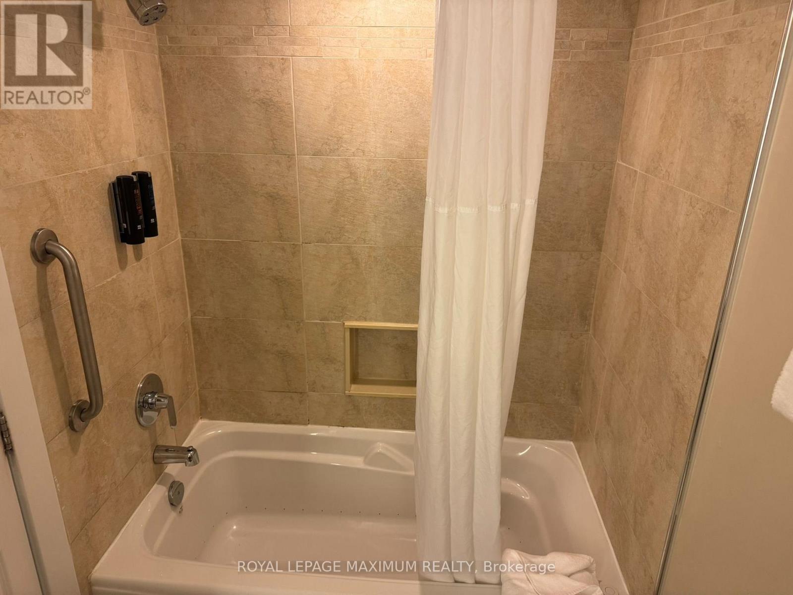 6112/6114 - 9 Harbour Street, Collingwood, Ontario  L9Y 5B5 - Photo 23 - S13794028