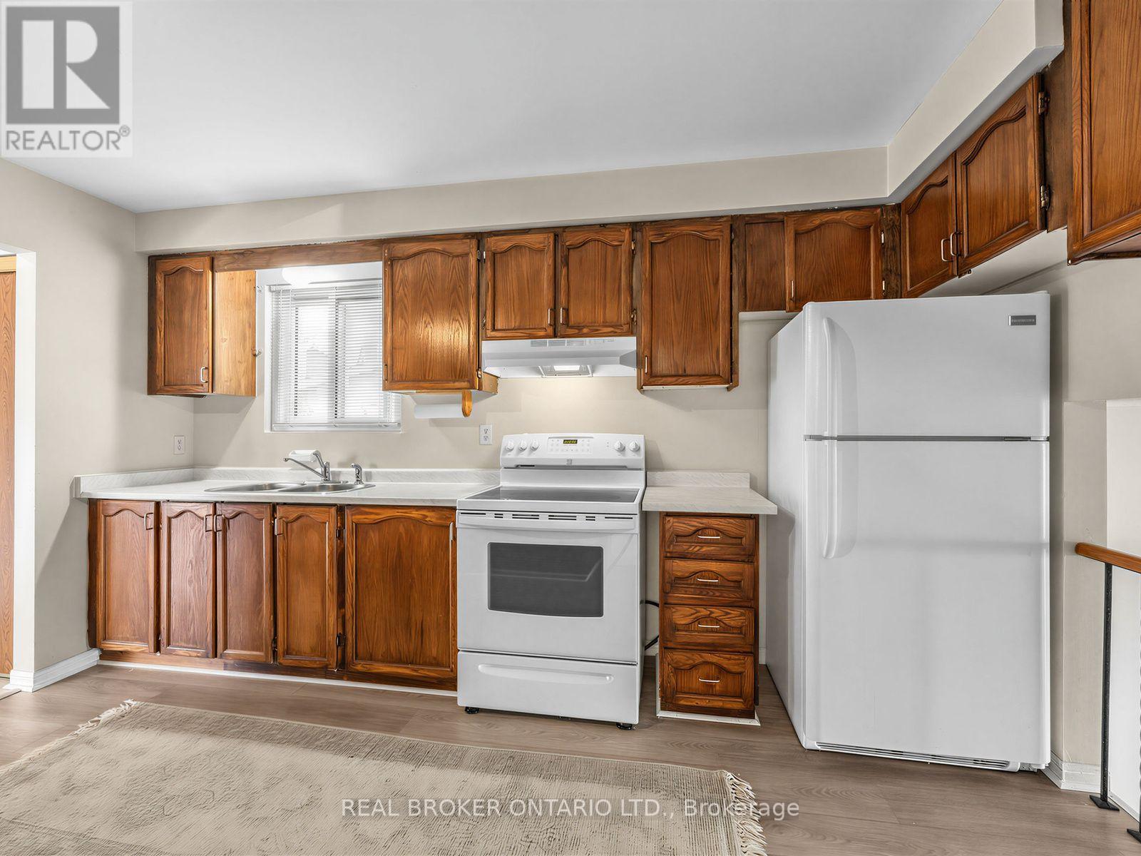 2733 Los Palmas Court, Mississauga (Meadowvale), Ontario  L5N 2G6 - Photo 11 - W13793960
