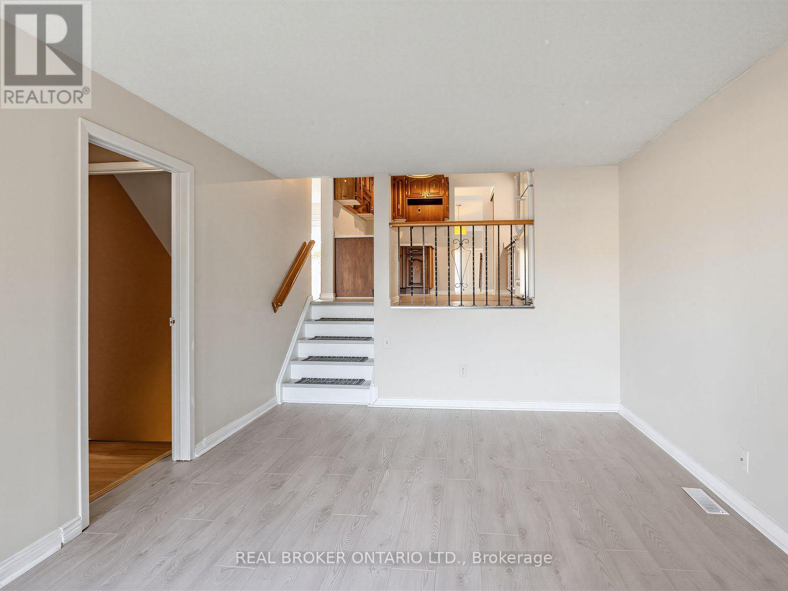 2733 Los Palmas Court, Mississauga (Meadowvale), Ontario  L5N 2G6 - Photo 15 - W13793960