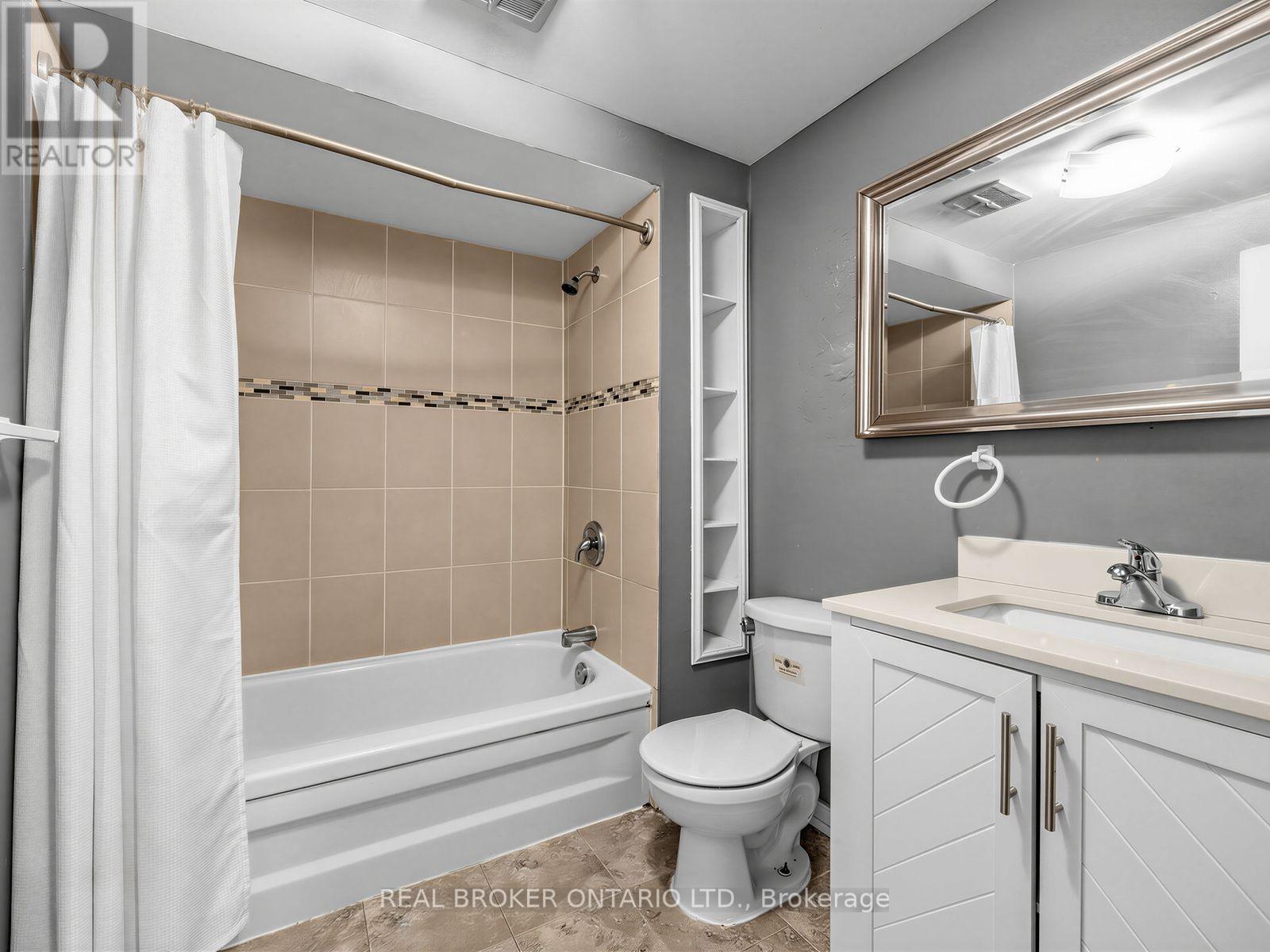 2733 Los Palmas Court, Mississauga (Meadowvale), Ontario  L5N 2G6 - Photo 21 - W13793960