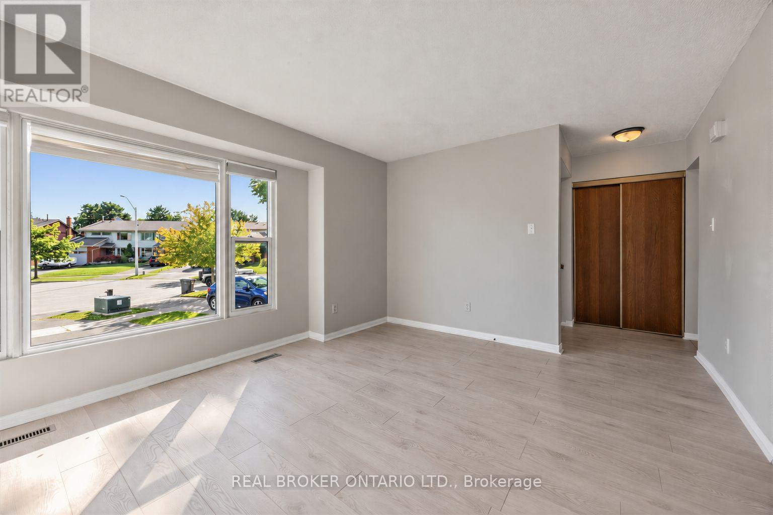 2733 Los Palmas Court, Mississauga (Meadowvale), Ontario  L5N 2G6 - Photo 5 - W13793960