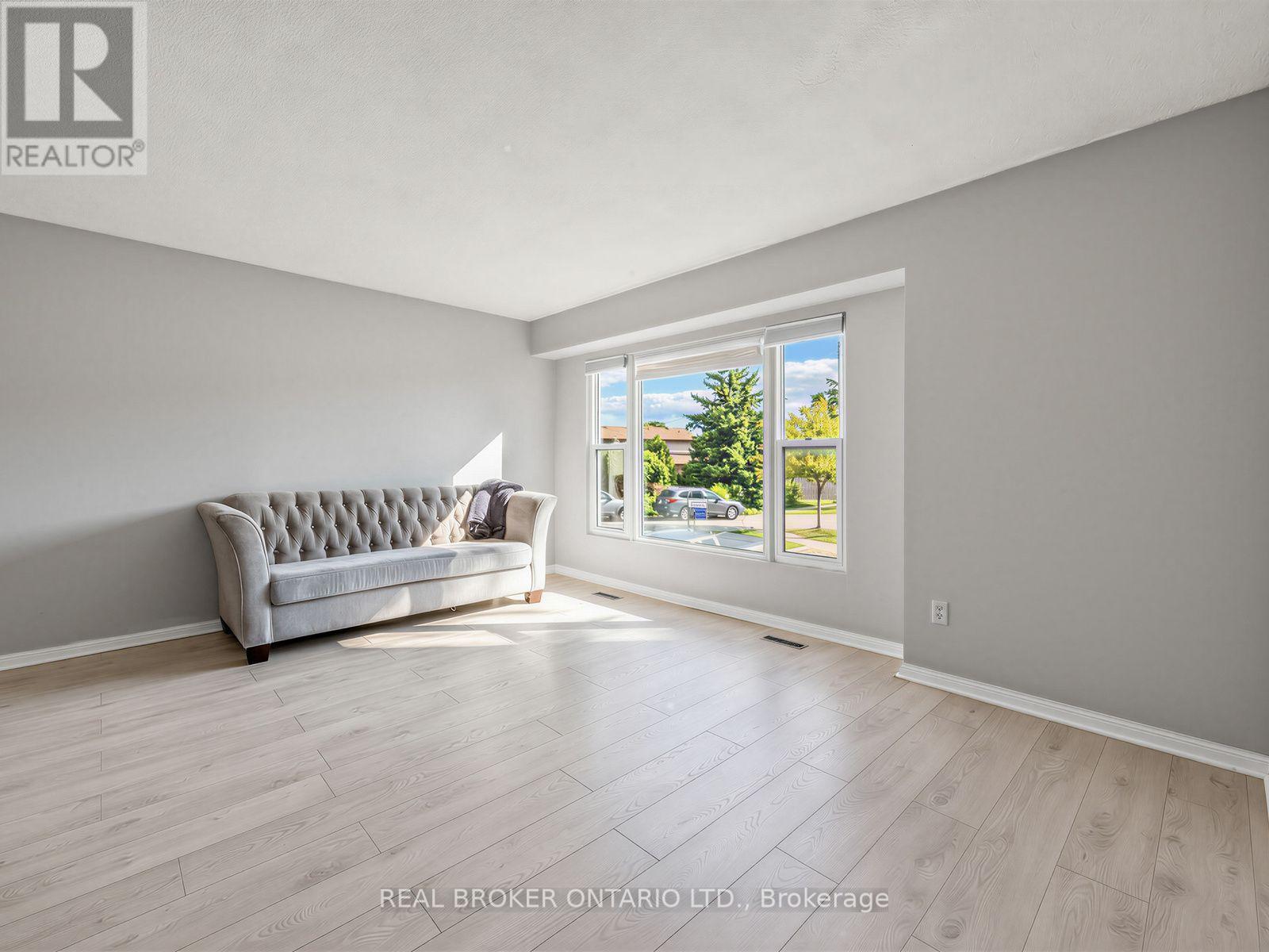2733 Los Palmas Court, Mississauga (Meadowvale), Ontario  L5N 2G6 - Photo 6 - W13793960
