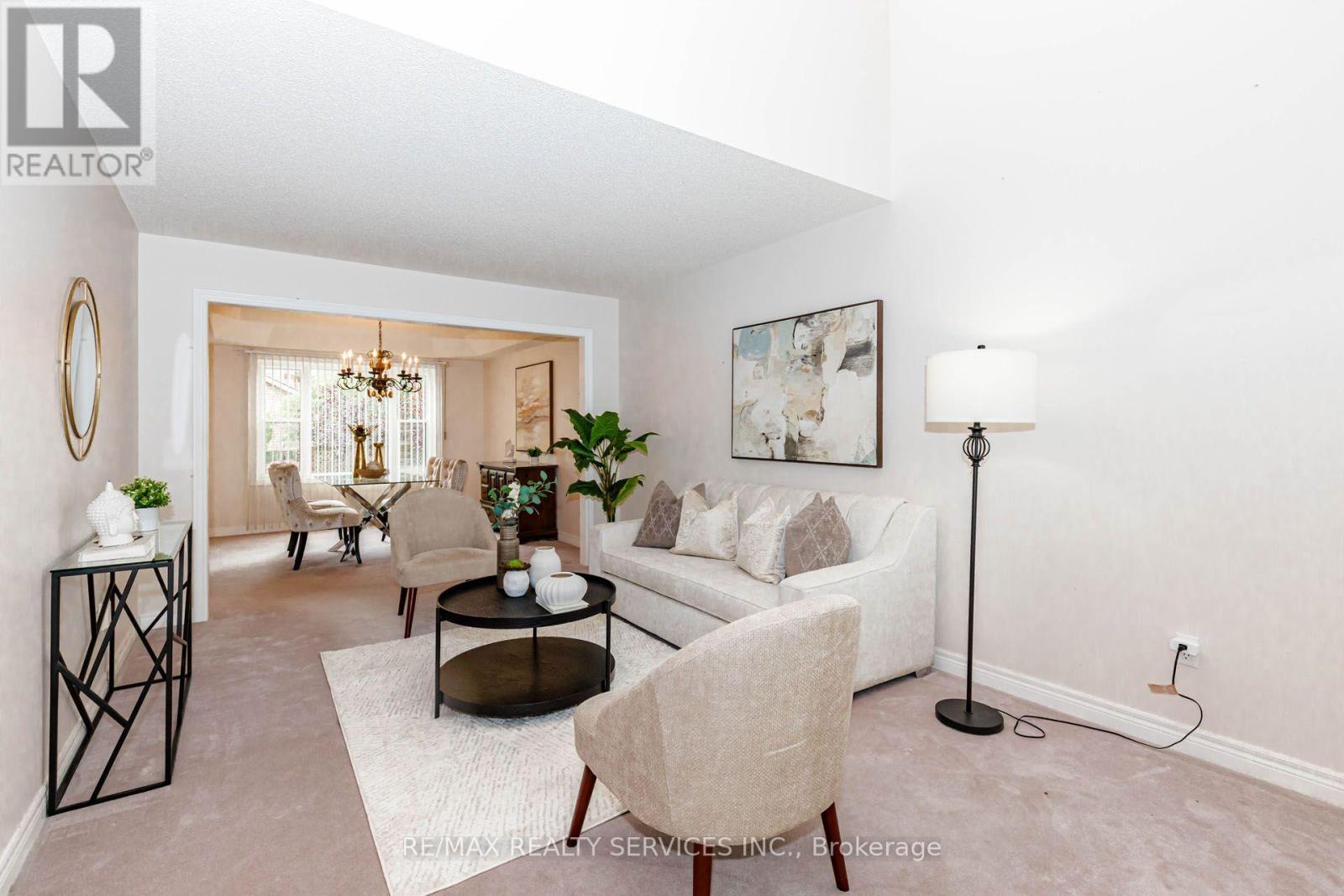 5772 Whitehorn Avenue, Mississauga, Ontario  L5V 1W1 - Photo 14 - W13793966