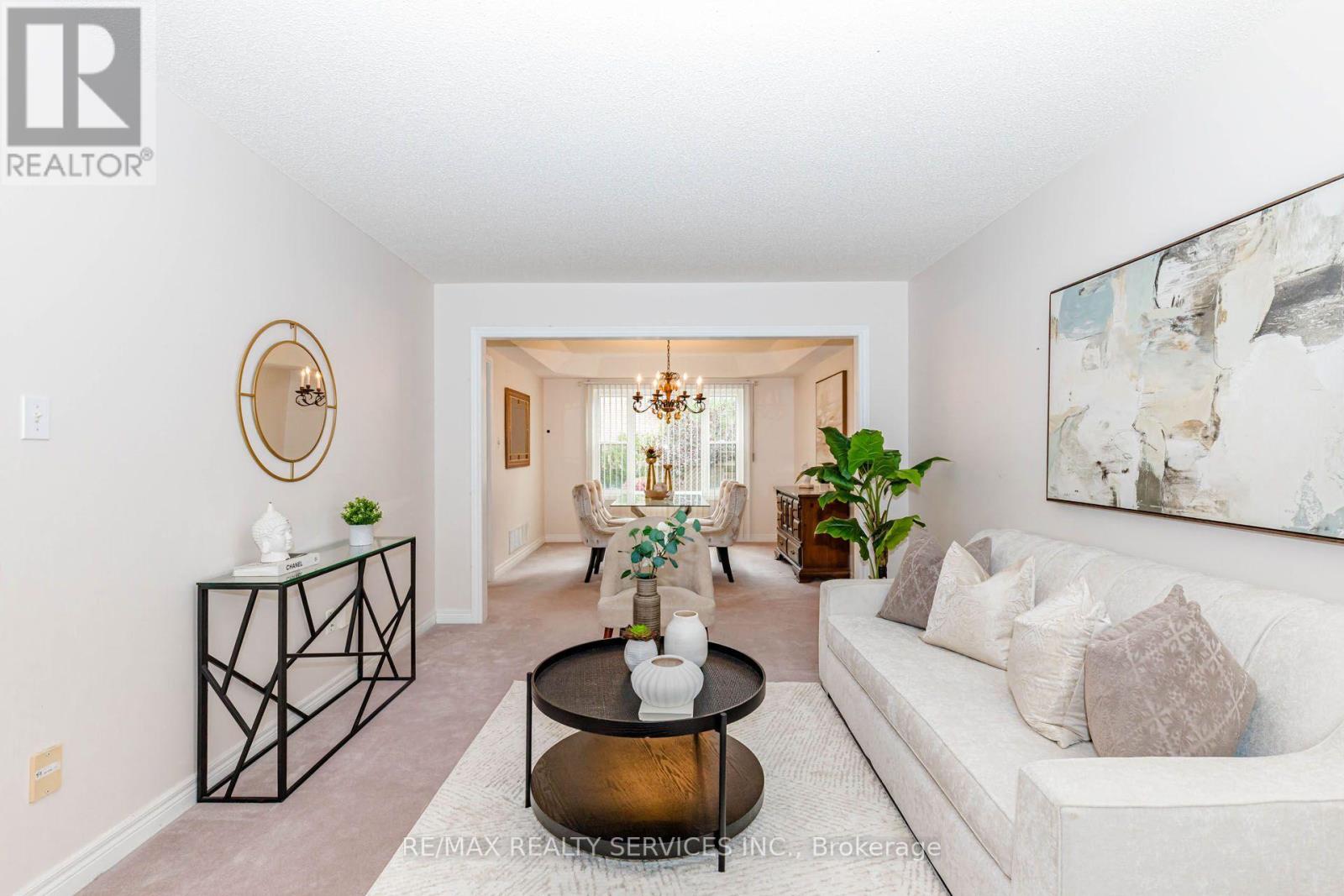5772 Whitehorn Avenue, Mississauga, Ontario  L5V 1W1 - Photo 15 - W13793966