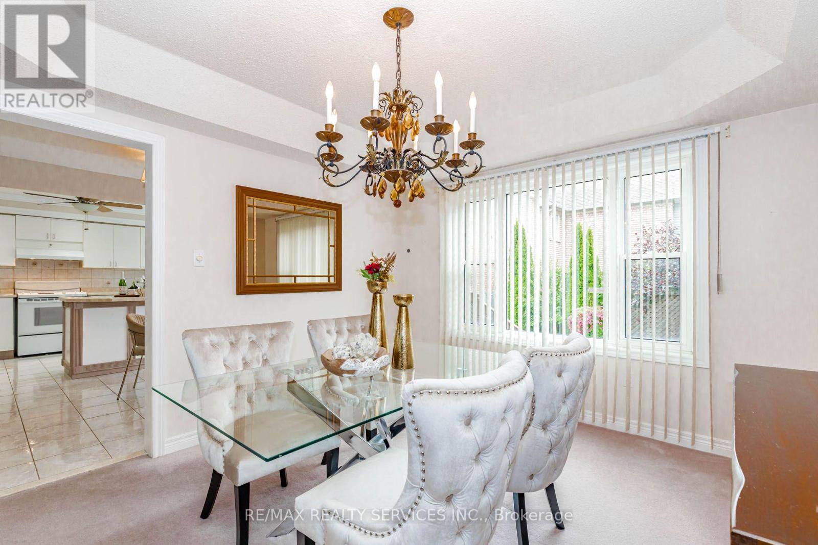 5772 Whitehorn Avenue, Mississauga, Ontario  L5V 1W1 - Photo 19 - W13793966