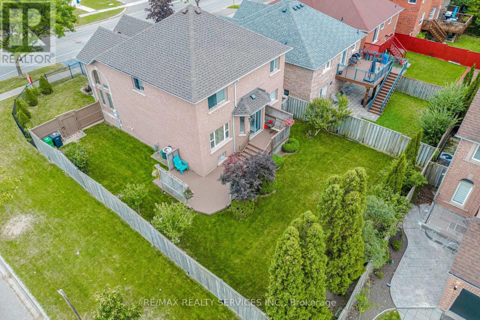 5772 Whitehorn Avenue, Mississauga, Ontario  L5V 1W1 - Photo 38 - W13793966