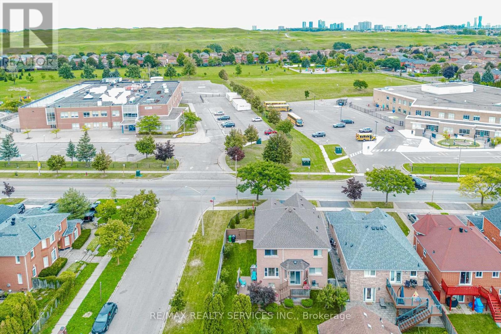 5772 Whitehorn Avenue, Mississauga, Ontario  L5V 1W1 - Photo 42 - W13793966