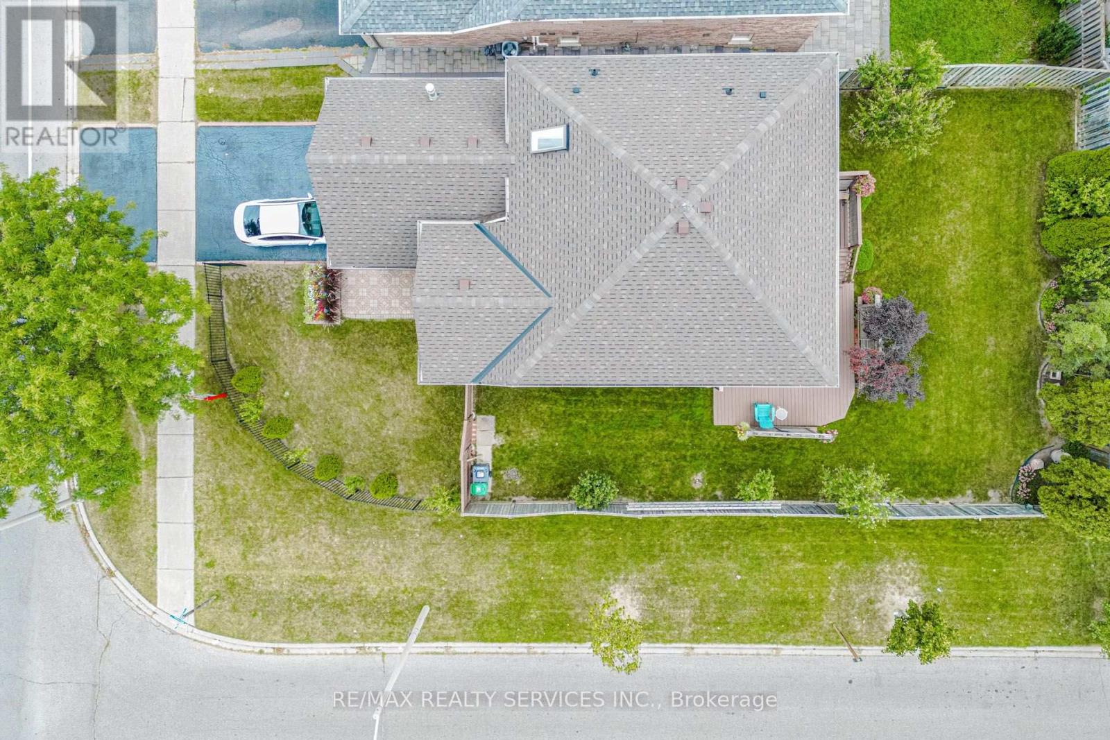 5772 Whitehorn Avenue, Mississauga, Ontario  L5V 1W1 - Photo 43 - W13793966
