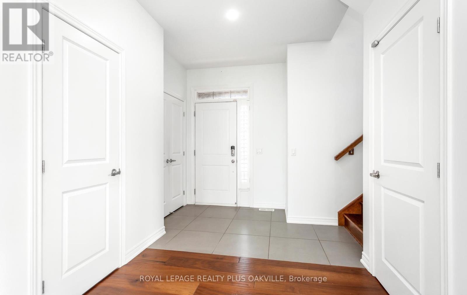 2386 Natasha Circle, Oakville (Bc Bronte Creek), Ontario  L6M 1P2 - Photo 4 - W13793978