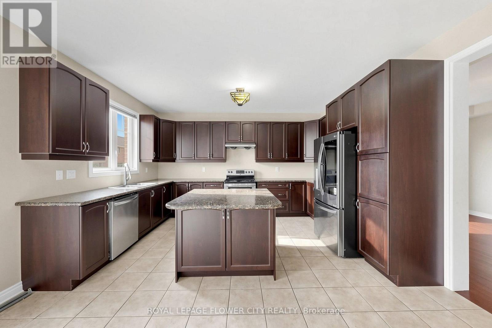 5 Decorso Drive, Brampton, Ontario  L6P 3T7 - Photo 14 - W13794034