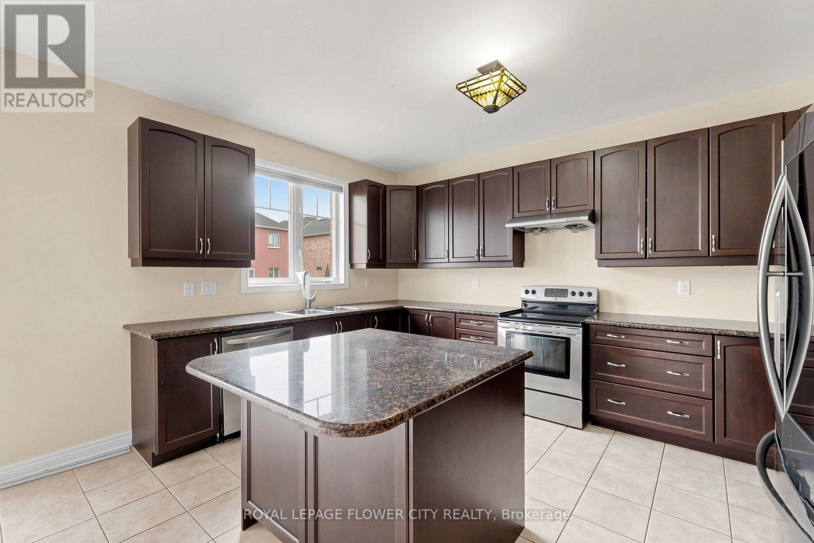 5 Decorso Drive, Brampton, Ontario  L6P 3T7 - Photo 15 - W13794034