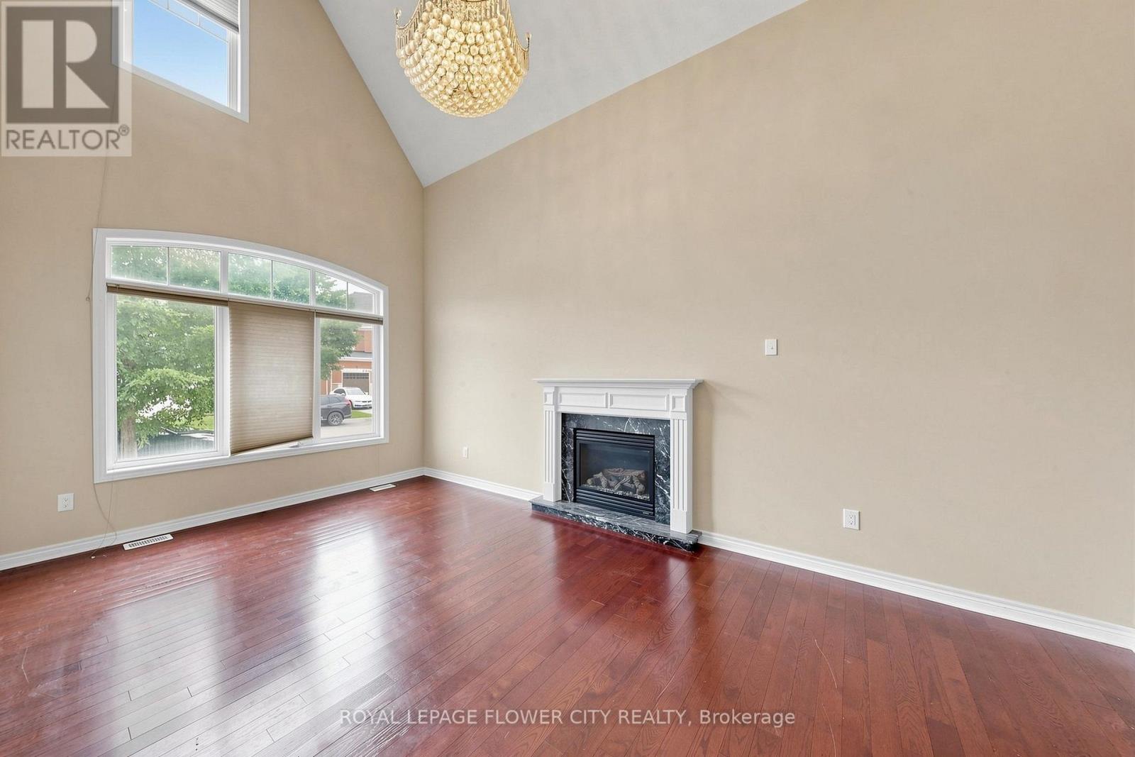 5 Decorso Drive, Brampton, Ontario  L6P 3T7 - Photo 3 - W13794034