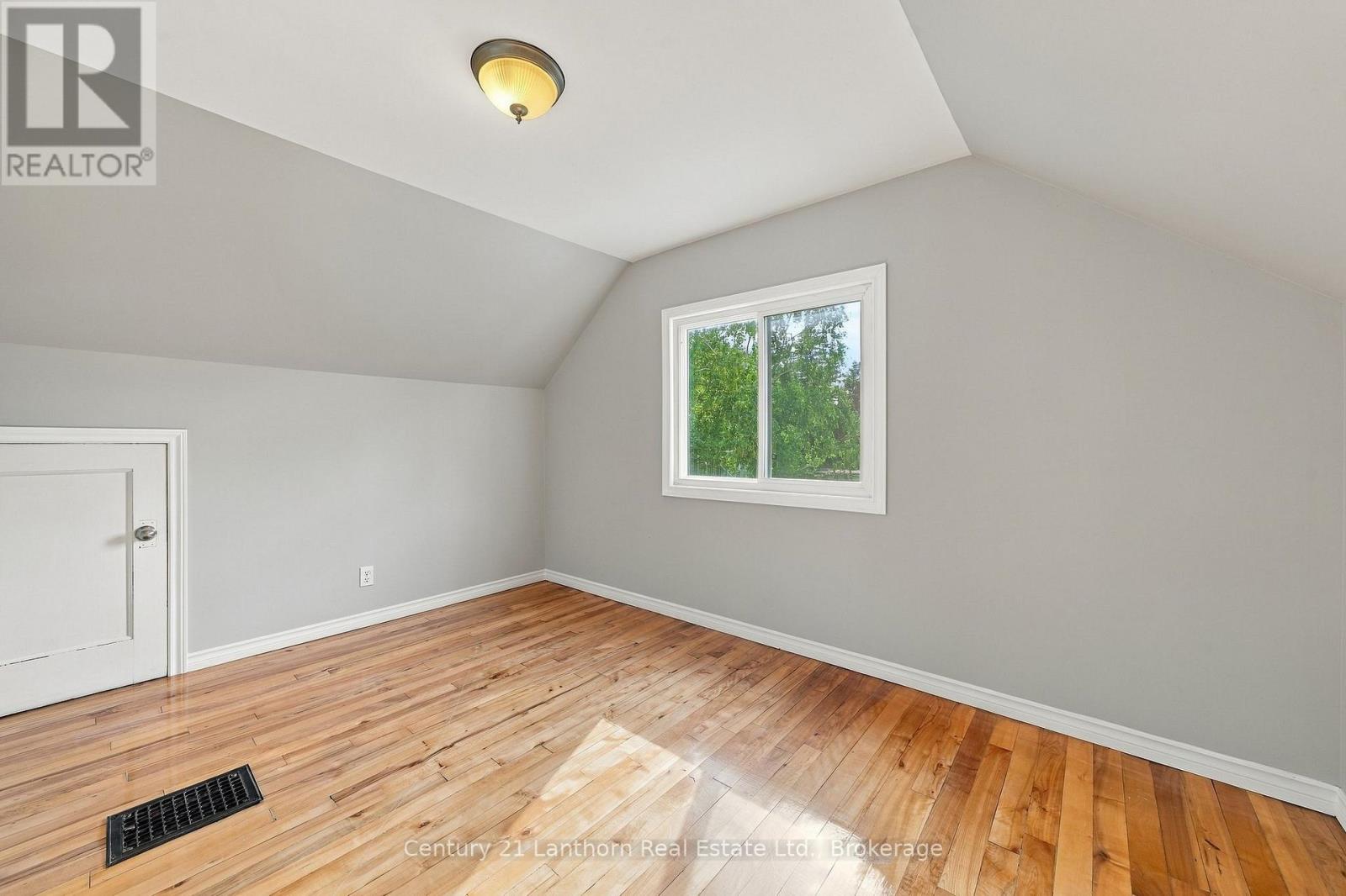106 Humewood Drive, Belleville, Ontario  K8N 4E6 - Photo 21 - X13788454