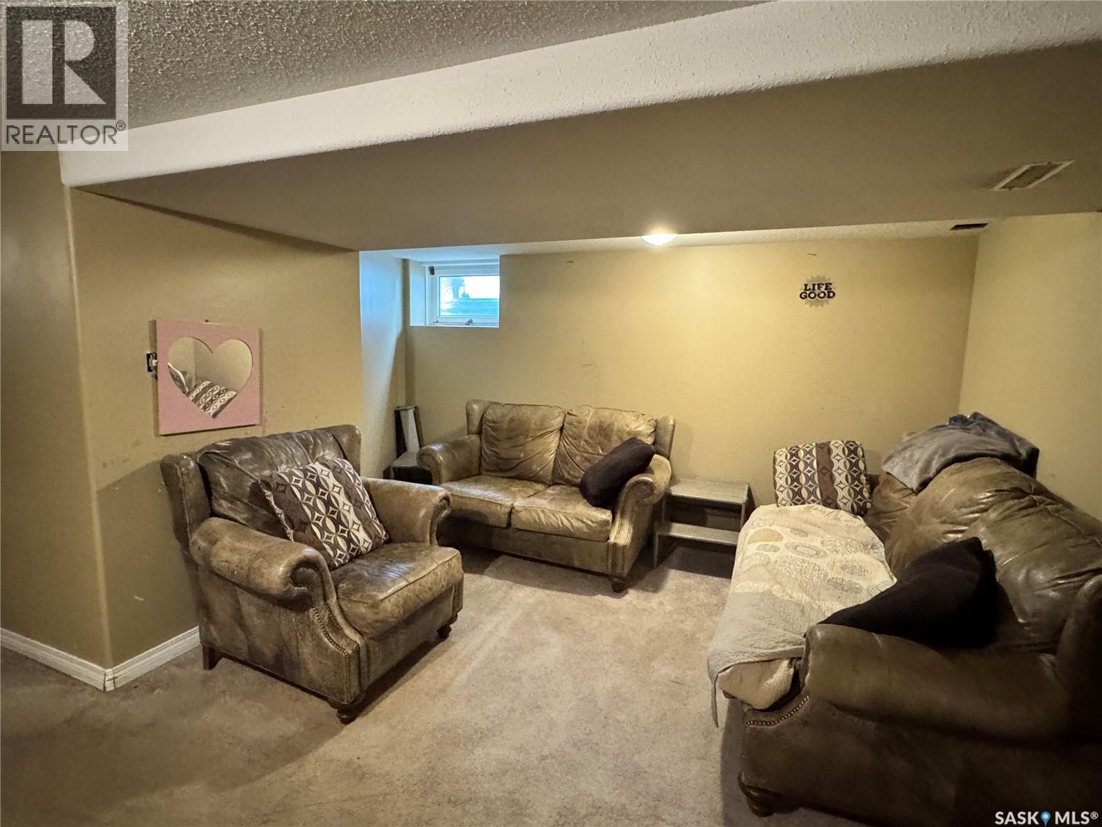 405 2nd Avenue E, Biggar, Saskatchewan  S0K 0M0 - Photo 24 - SK048676