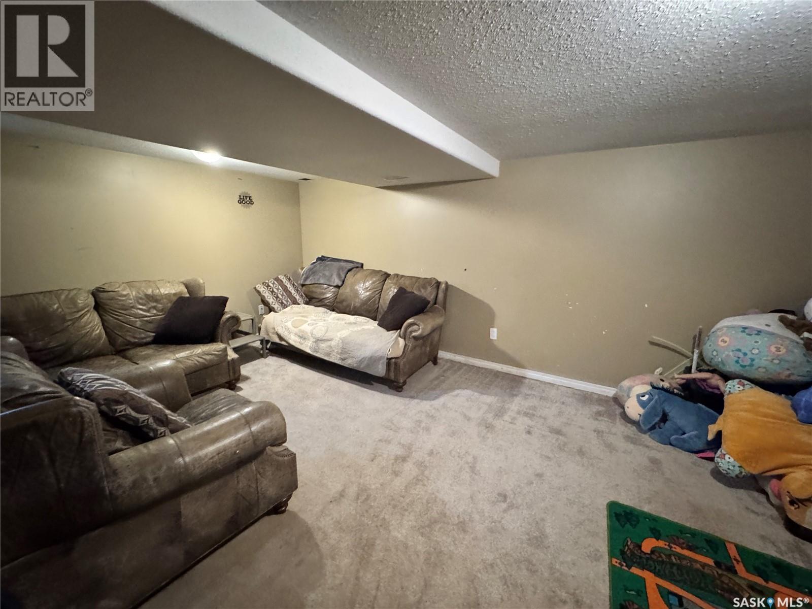 405 2nd Avenue E, Biggar, Saskatchewan  S0K 0M0 - Photo 25 - SK048676