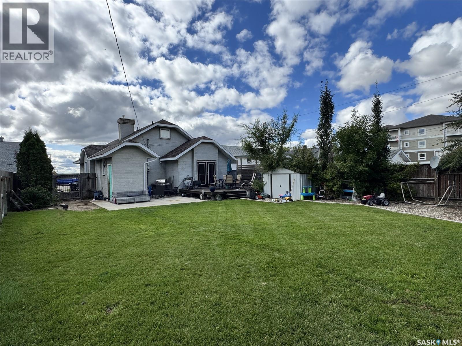 405 2nd Avenue E, Biggar, Saskatchewan  S0K 0M0 - Photo 31 - SK048676