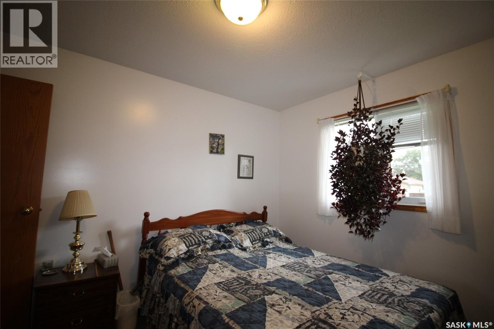 613 4th Street W, Shaunavon, Saskatchewan  S0N 2M0 - Photo 12 - SK048673