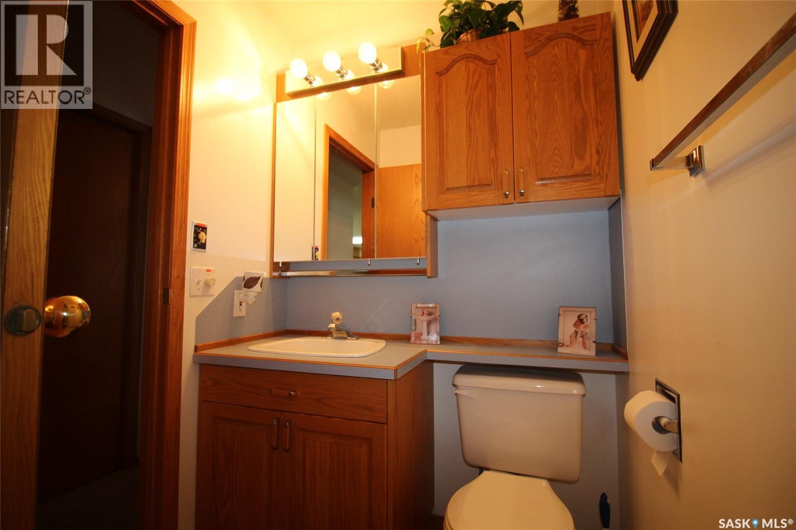 613 4th Street W, Shaunavon, Saskatchewan  S0N 2M0 - Photo 13 - SK048673